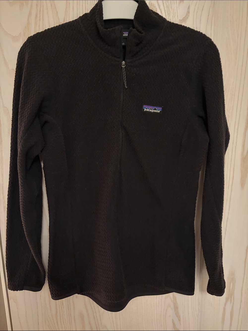 Patagonia Wonens Black Quartert-Zip Fleece Pullover- nano